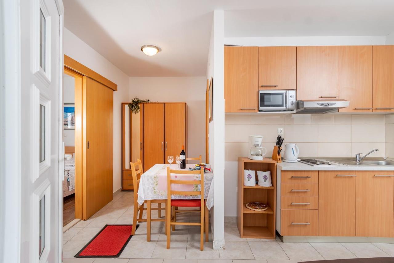 Apartments Tolic Baška Voda Buitenkant foto
